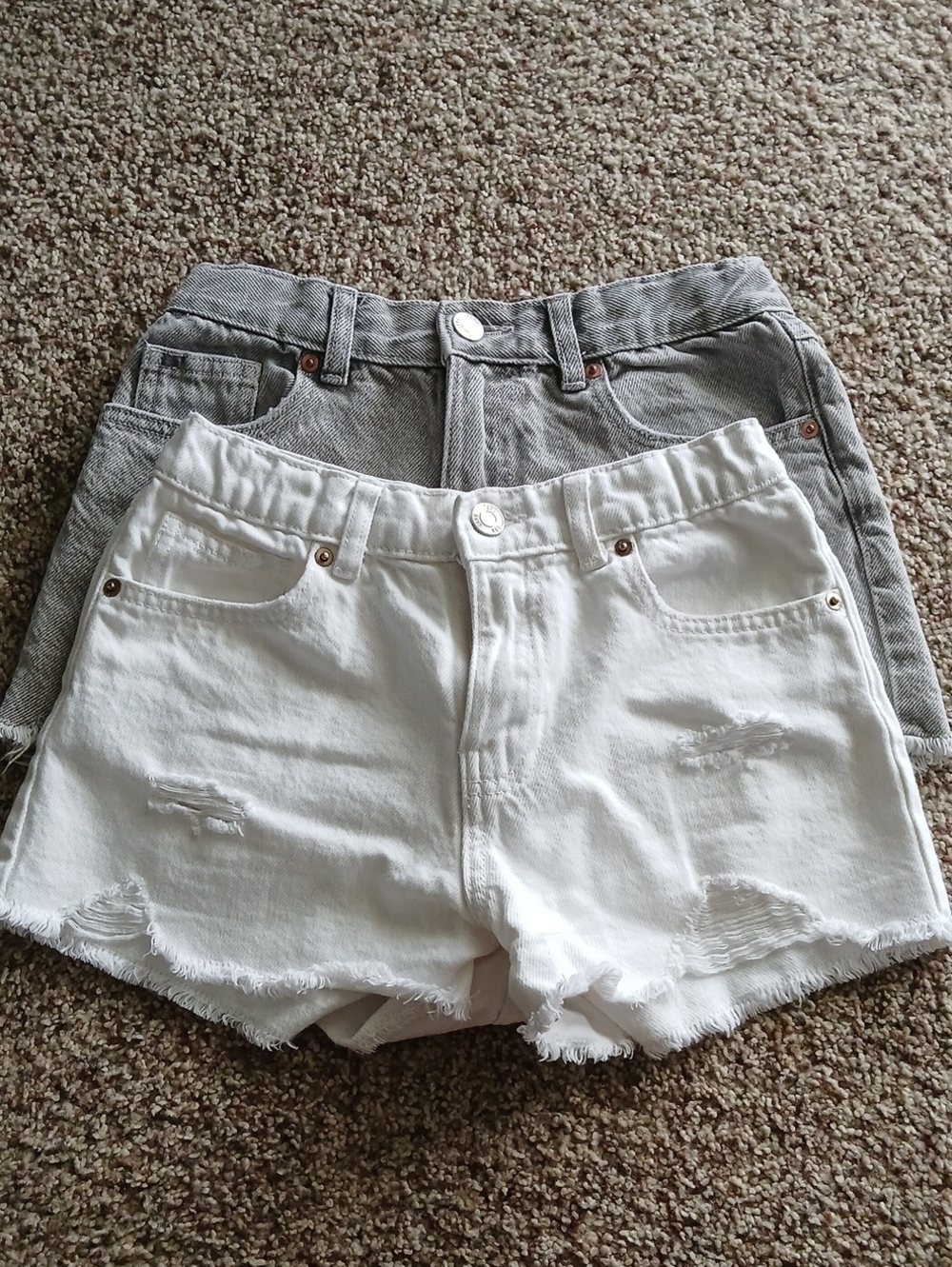 Zara White Distressed Denim Shorts